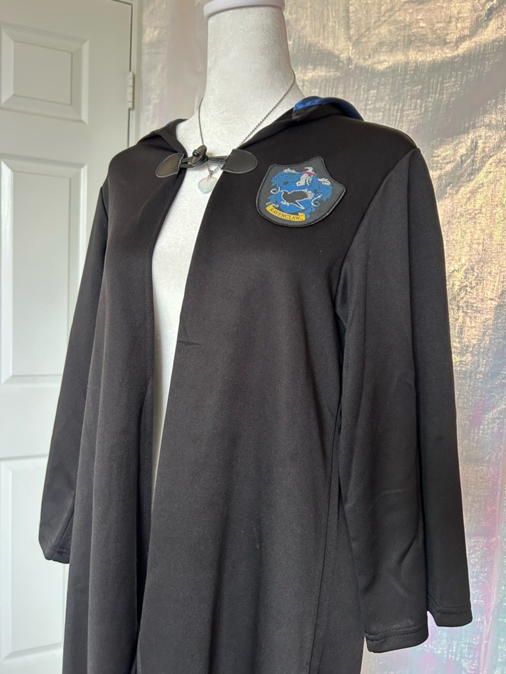 Warner Bros. Harry Potter Ravenclaw Black Costume Cosplay Cloak w/  Navy Lining.